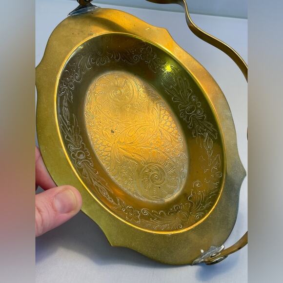 Etched Brass Ashtray or Dish with Swing‎ Handle - Picture 4 of 10